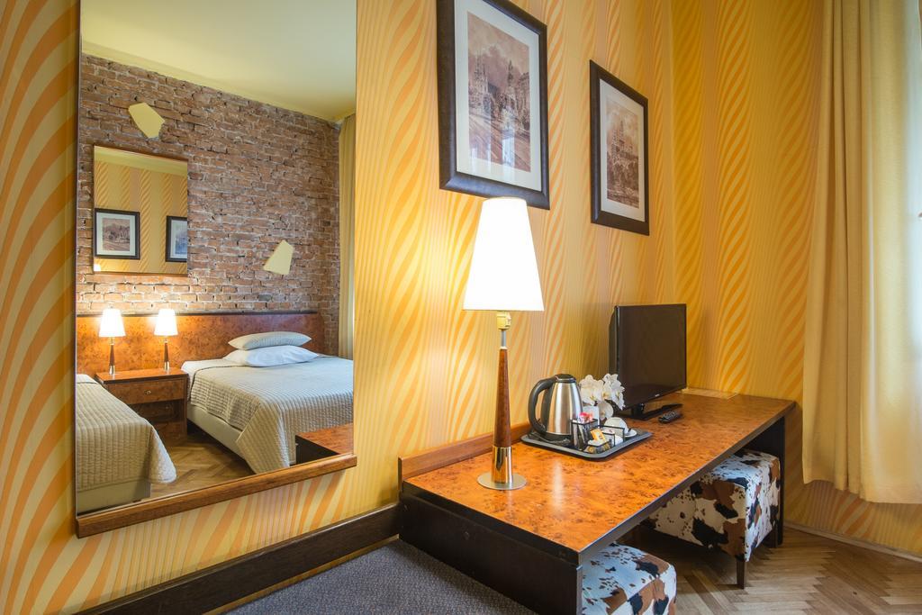 Finger Guest Rooms Krasków Εξωτερικό φωτογραφία