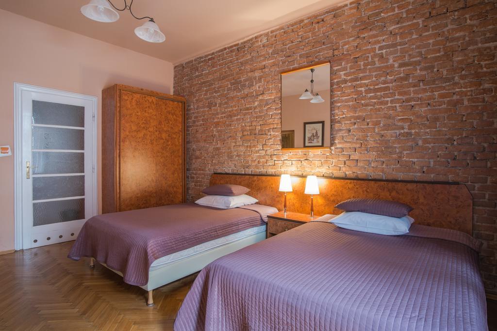 Finger Guest Rooms Krasków Εξωτερικό φωτογραφία